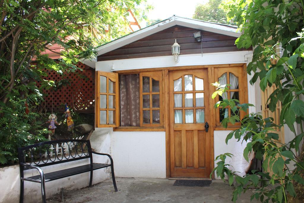 Hostal Y Cabanas Ainil Punta Arenas Luaran gambar