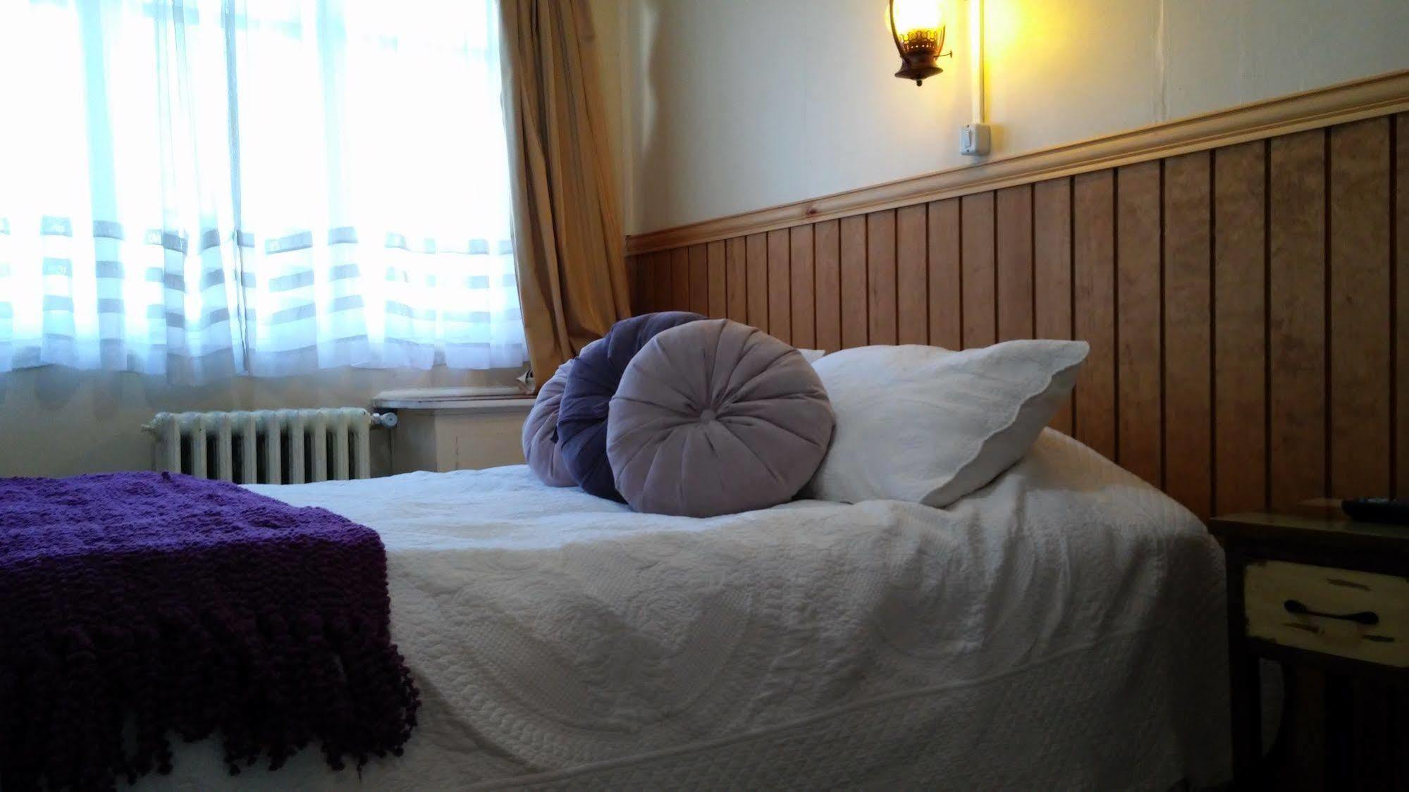 Hostal Y Cabanas Ainil Punta Arenas Luaran gambar