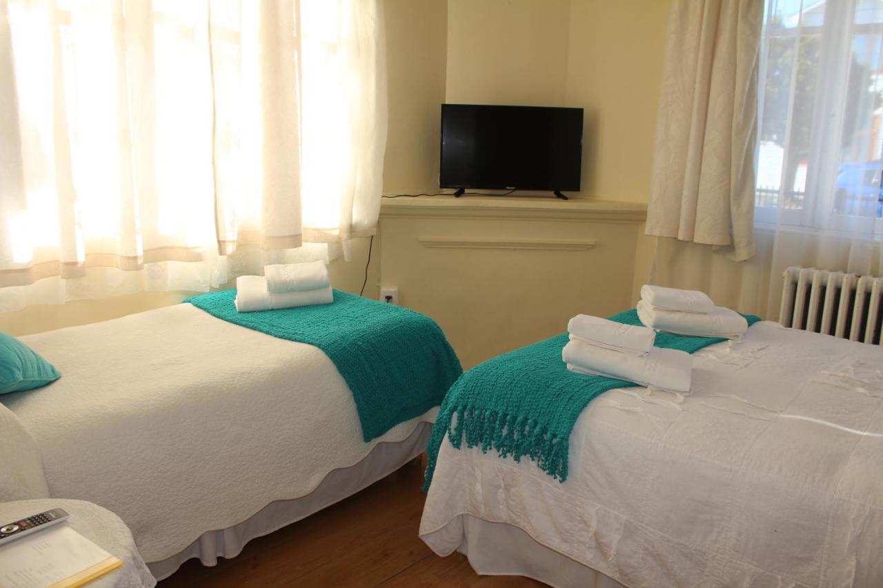Hostal Y Cabanas Ainil Punta Arenas Luaran gambar