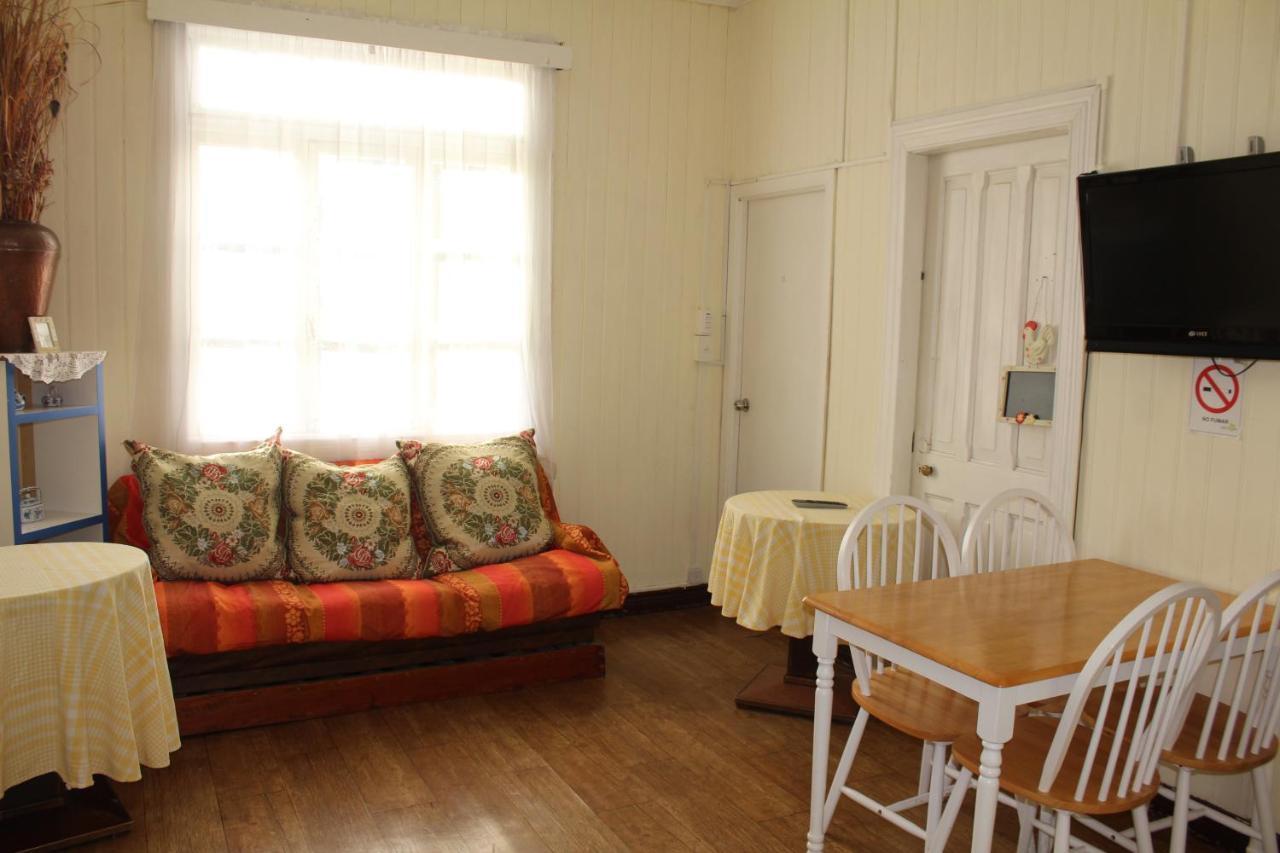 Hostal Y Cabanas Ainil Punta Arenas Luaran gambar
